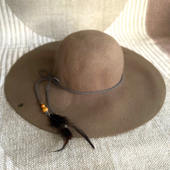 Scala Peter Grimm True Character 100% Wool Floppy Hat - Picture 1 of 8